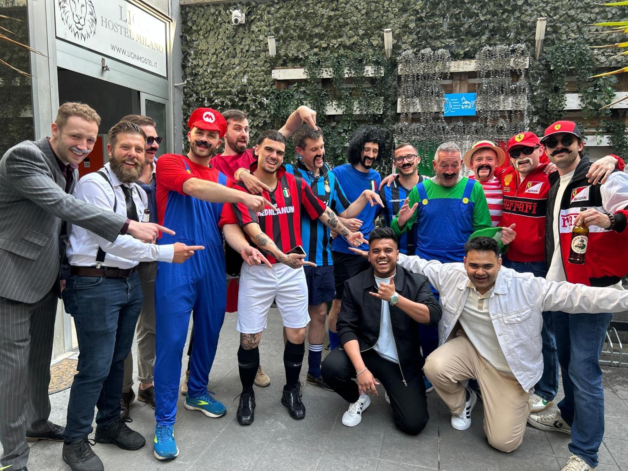 Lion University & Youth Hostel Milano Экстерьер фото